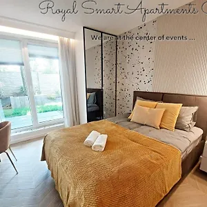 Royal Smart Cracow Апарт-отель